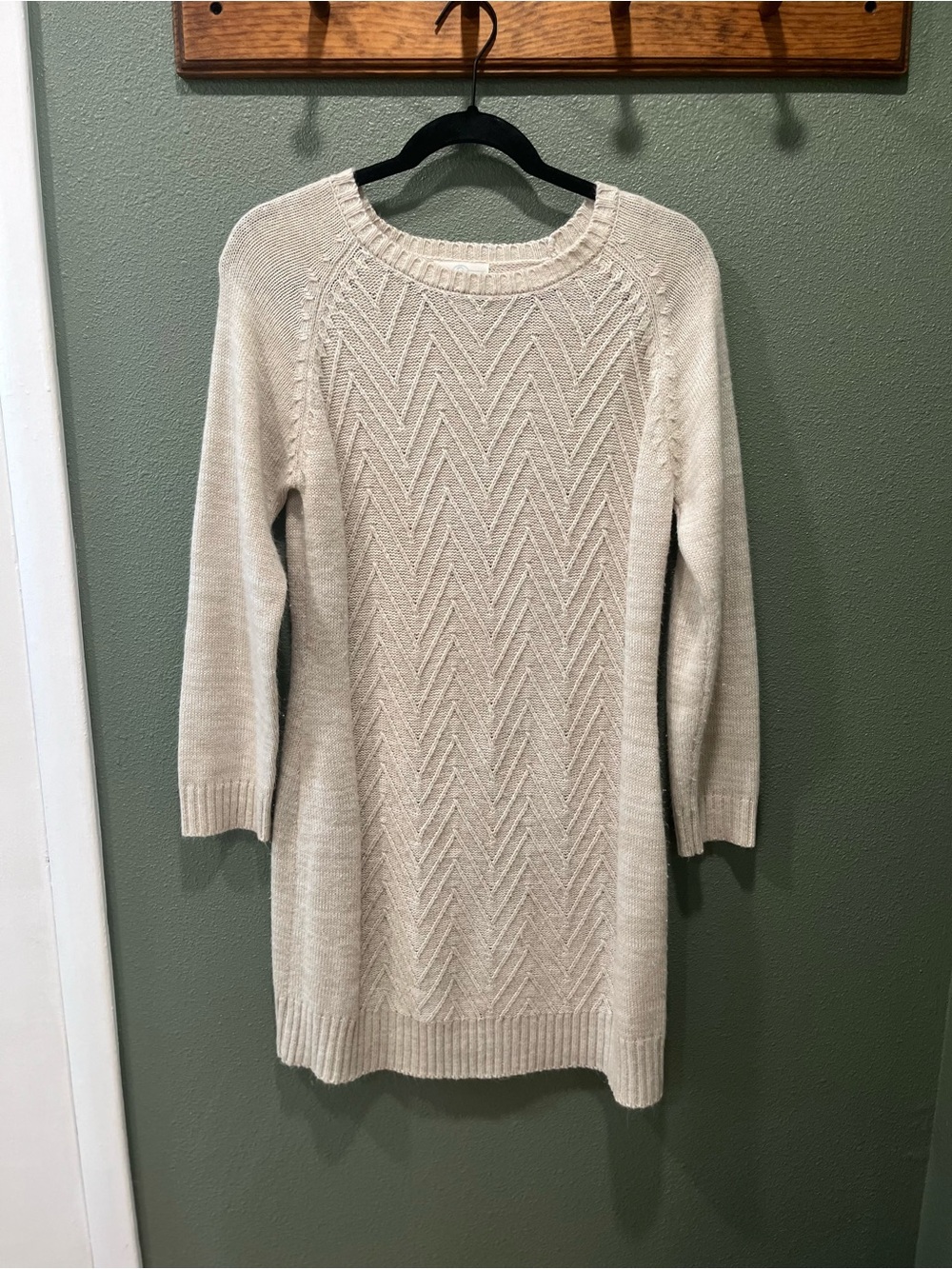 Jun & Ivy Cable Knit Sweater - Ivory